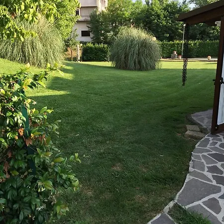 River Hotel
