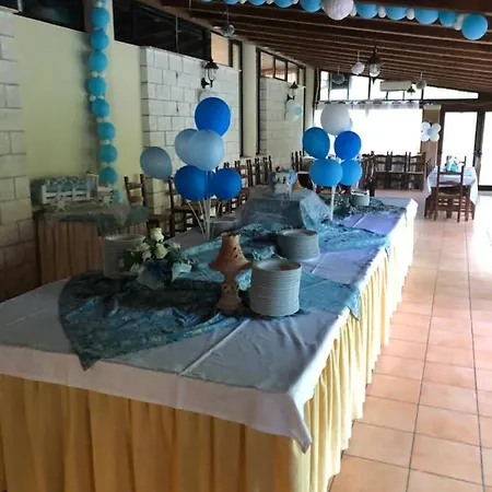 River Hotel